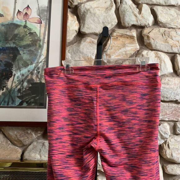 Fabletics capri athletic workout leggings - Picture 8 of 12